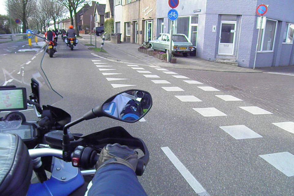 Motorrijbewijspoint Roermond theorie cursus online